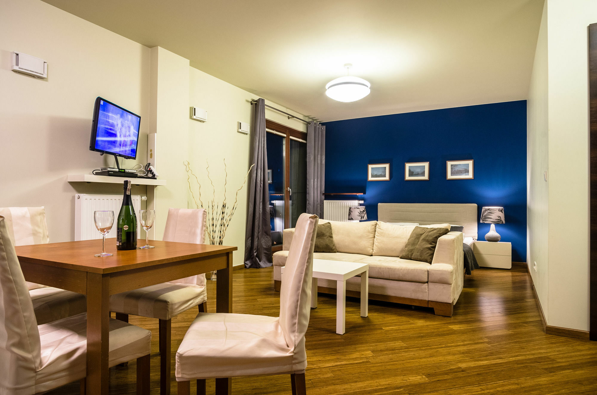 Silver Apartments วอร์ซอ ภายนอก รูปภาพ